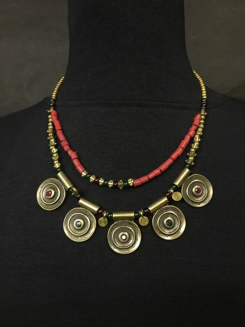 Etnik Metal Disk Sarkıtlı Kolye 1