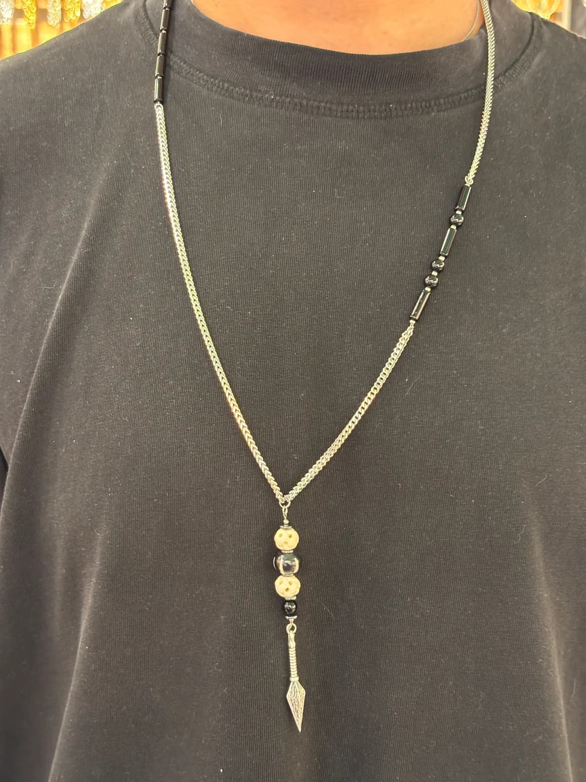 Gümüş Renkli Zincir Krem Boncuk Sarkıtlı Kolye