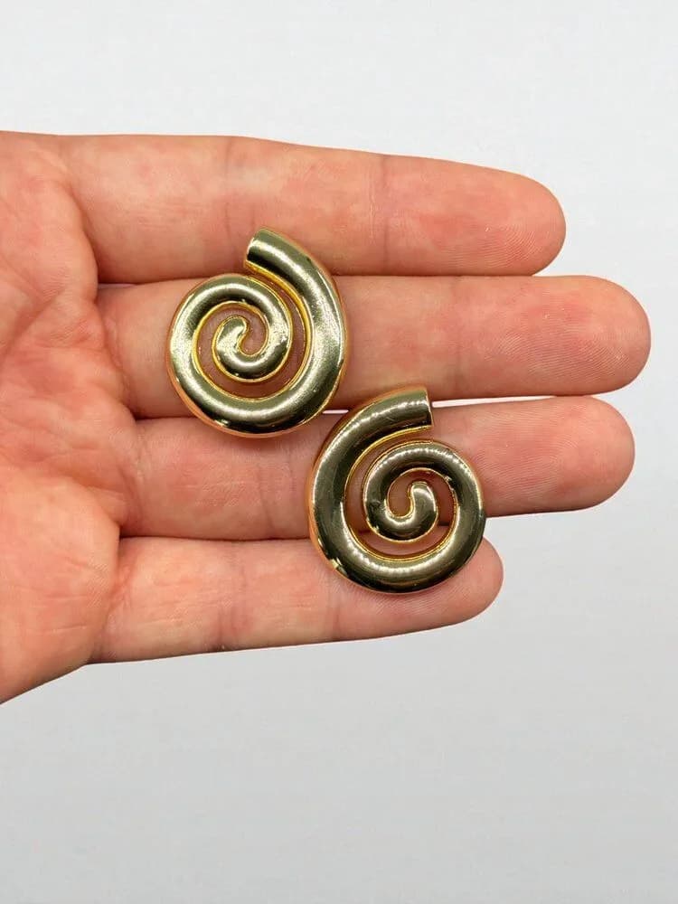 Metalik Spiral Asimetrik Küpe 1