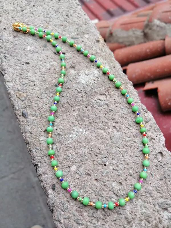Neon Yeşil Pembe Cam Boncuk Kolye 1