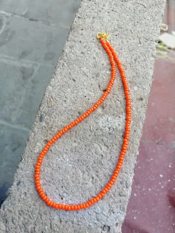 Turuncu Boncuk Dizi Kolye 1