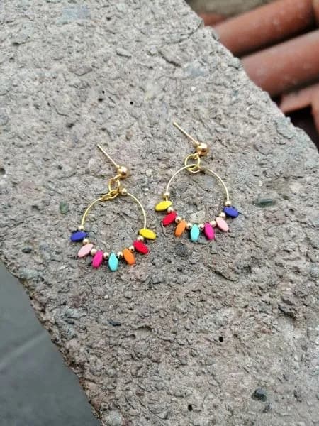 Renkli Boncuk Dizi Küpe 1