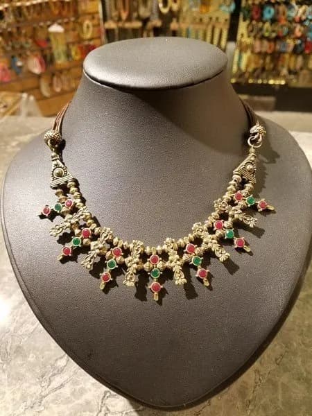 Etnik Renkli Boncuk Sarkıtlı Kolye 1