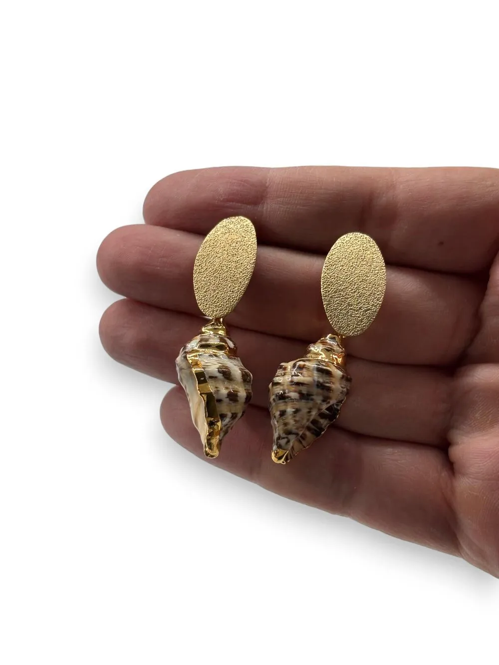 Altın Oval Leopar Shell Küpe 1