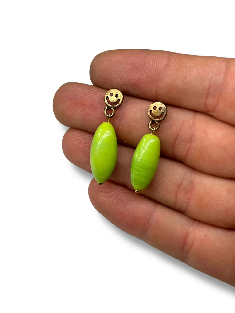 Yeşil Oval Cam Yüz Emoji Küpe 1