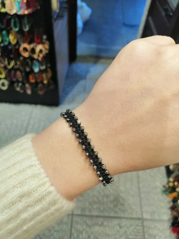 Klasik Siyah Mat Boncuk Bileklik 1