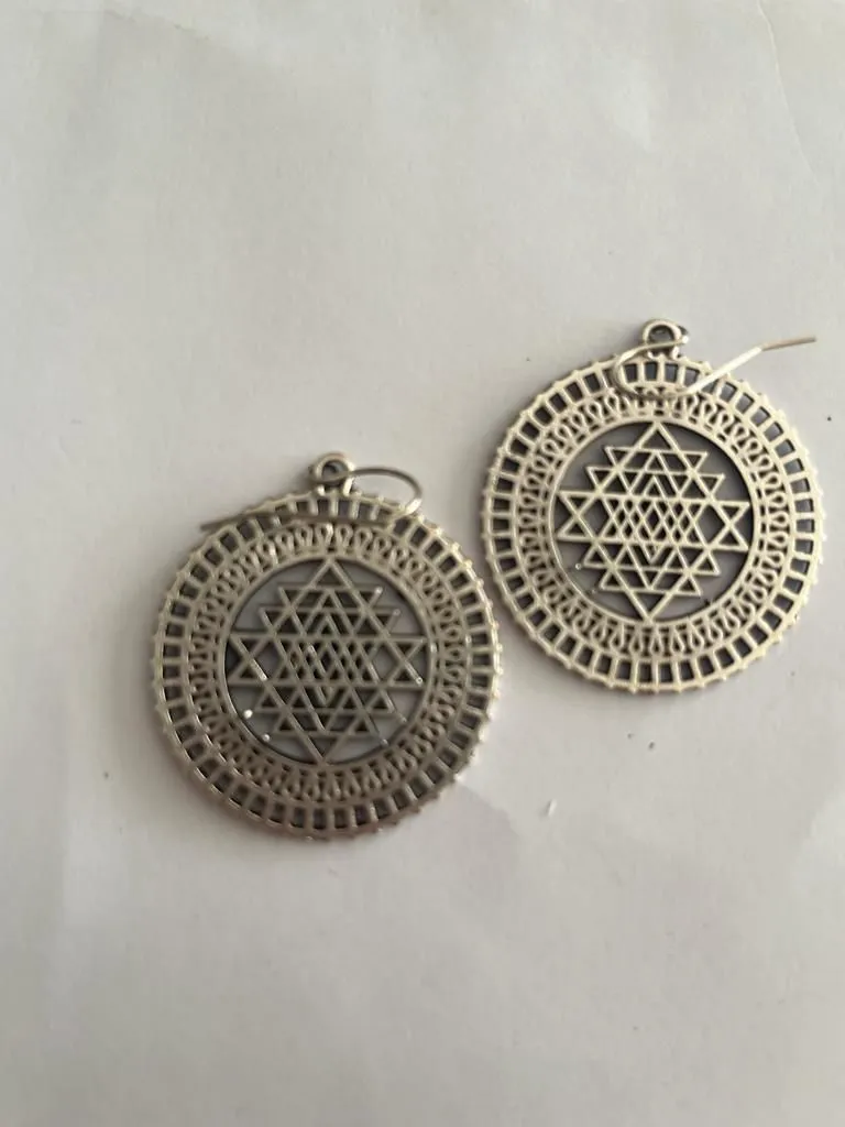 Etnik Davud Yıldızı Metal Küpe 1