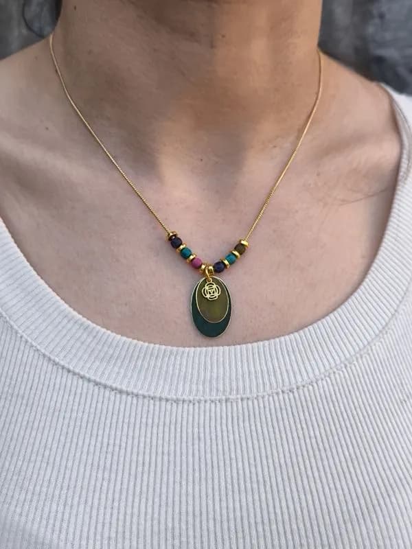 Etnik Yeşil Taş Sarkıtlı Kolye 1