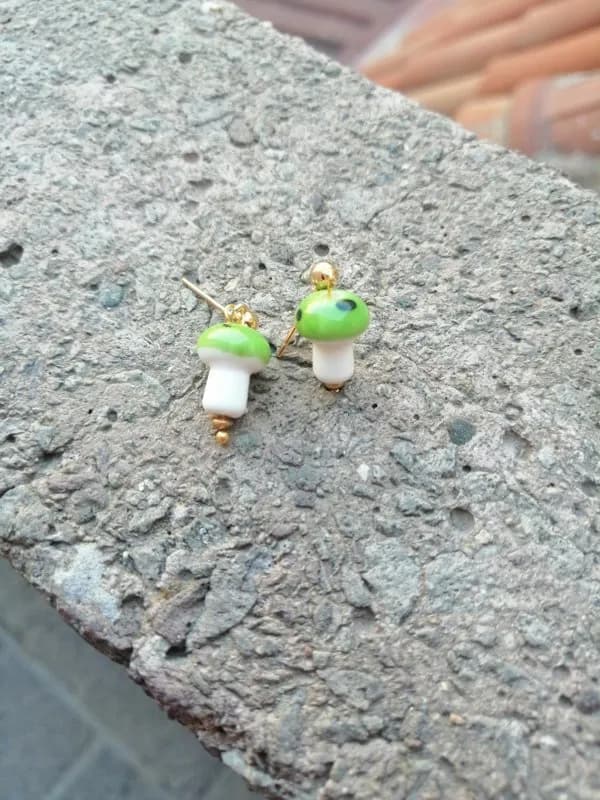 Yeşil Mantarşekilli Cam Küpe 1