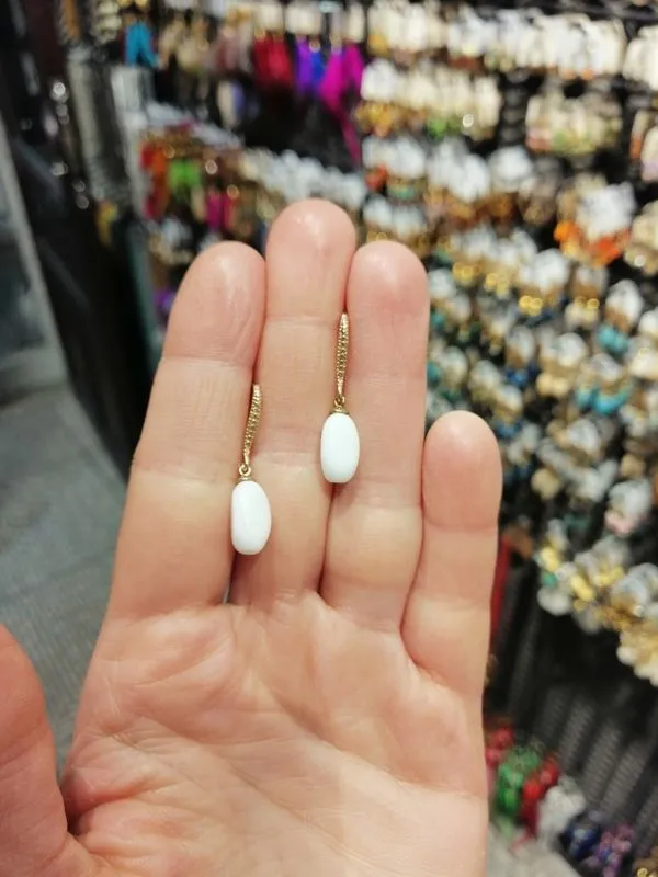Beyaz Sedef Oval Küpe 1